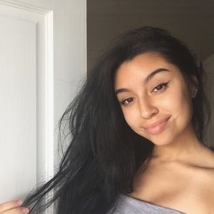 Meet your Posher, Ana